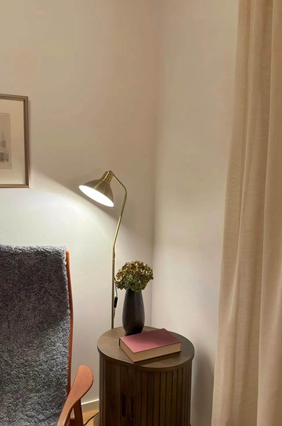 Aneta Lighting Gulvlampe Ostri