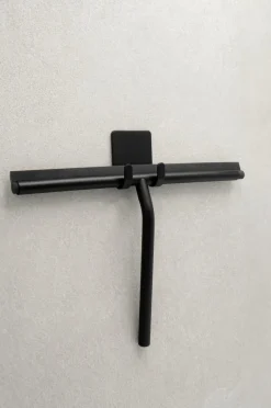 Beslag Design Base - Bruseaftrækker med holder