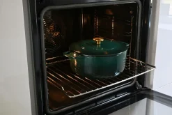 Combekk Støbejernsgryde 24 cm Holly Green med guldknop