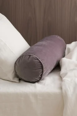 Ellos Home Pølsepude Nora Cylinder i velour