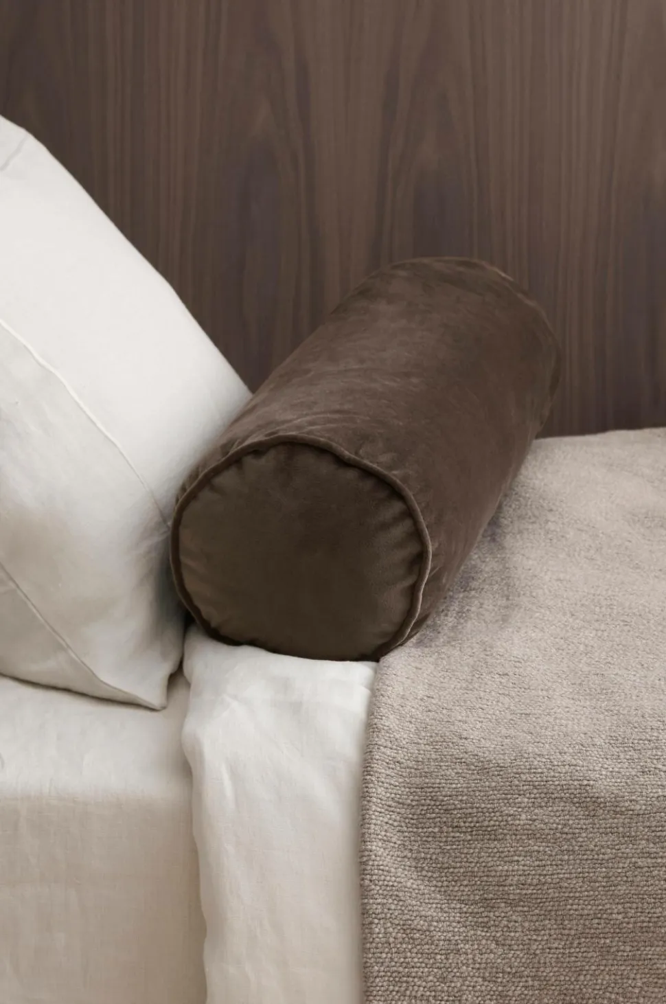 Ellos Home Pølsepude Nora Cylinder i velour