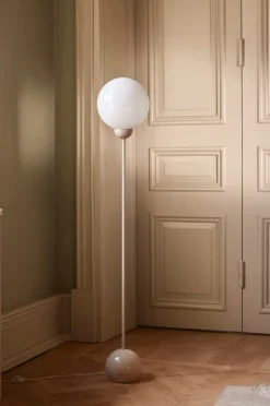 Globen Lighting Gulvlampe Ripley