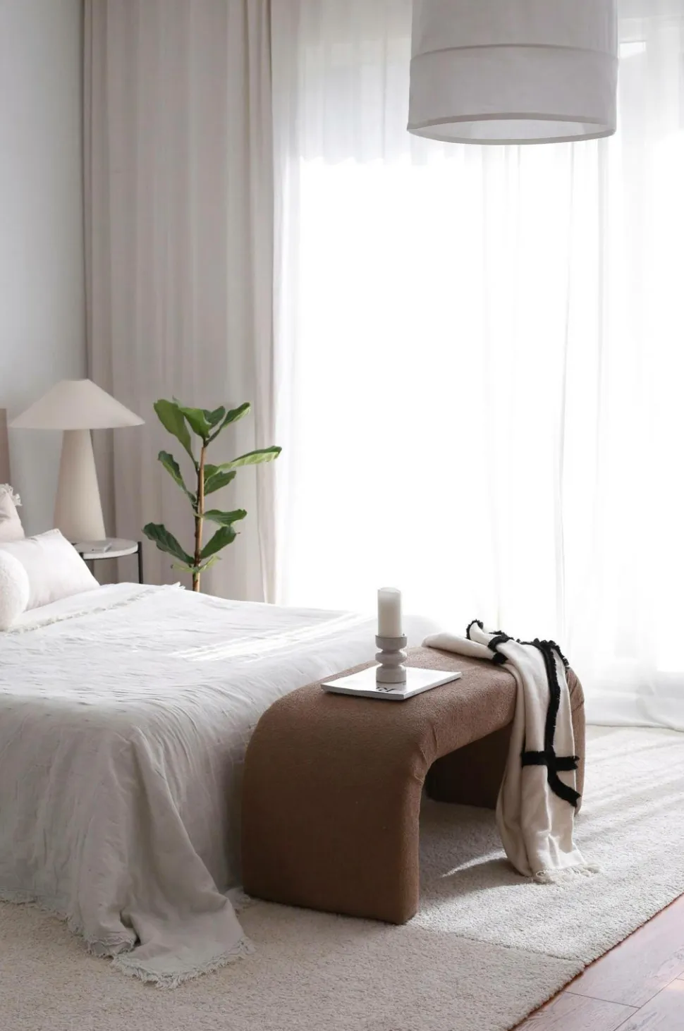 Hanah Home PufKiev