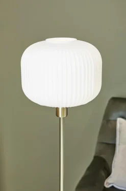 Markslöjd Gulvlampe Sober