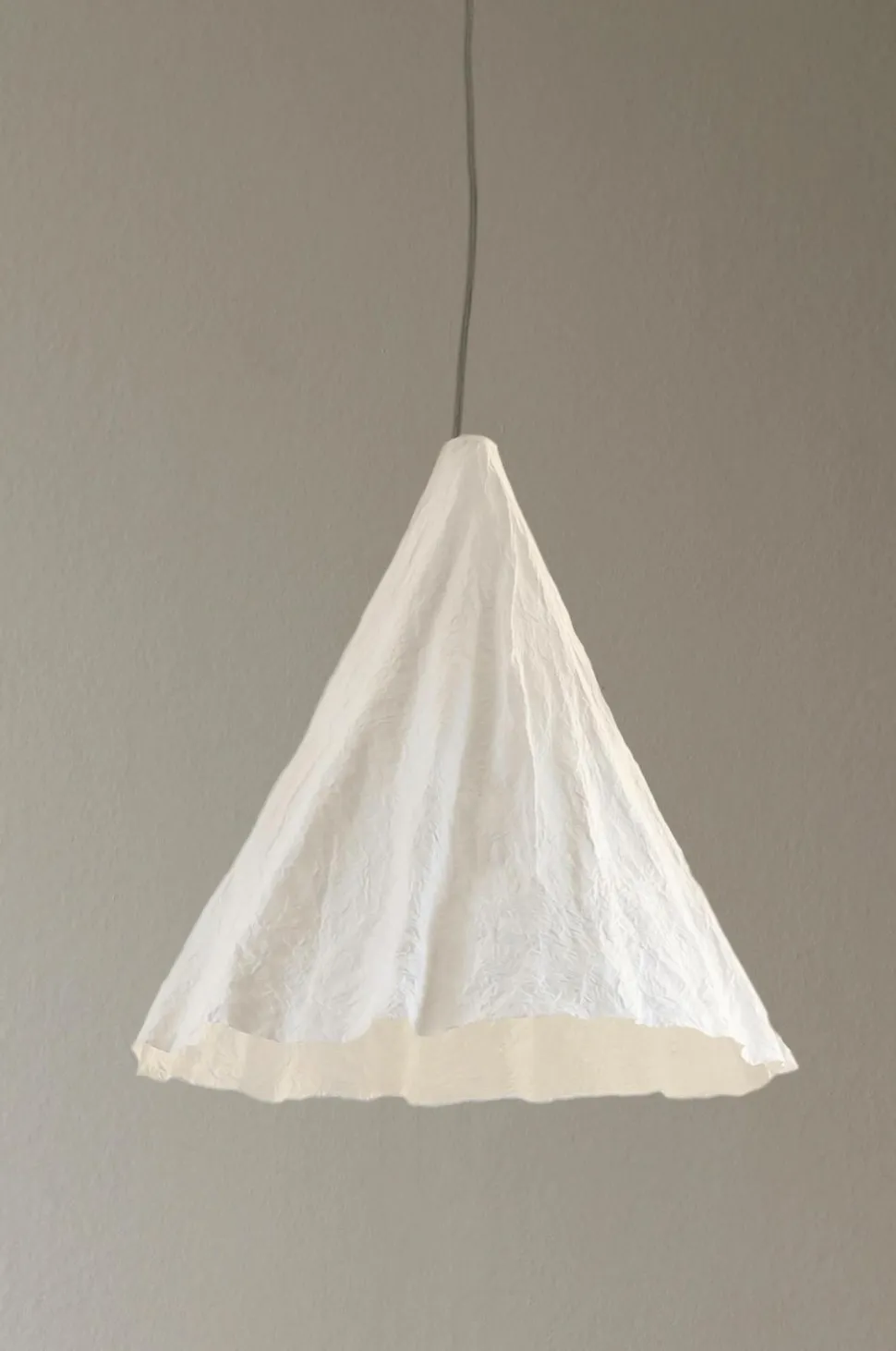 Mimou Loftlampe Wrinkle i håndlavet papir