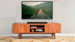 Panasonic Hjemmebiografsystem med stereoanlæg SC-HTB100