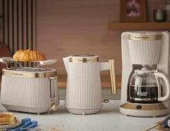 Russell Hobbs Kedel 2400W 1,7L 26751-70