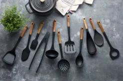 Staub Bagepensel 22 cm silikone