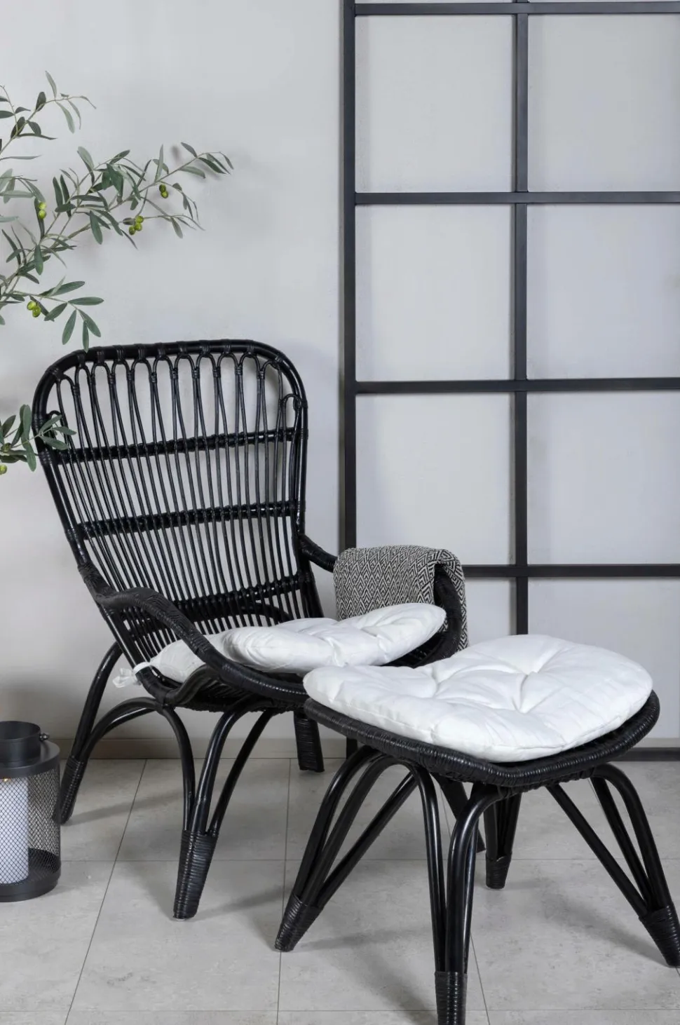 Venture Home Ella Lounge Chair