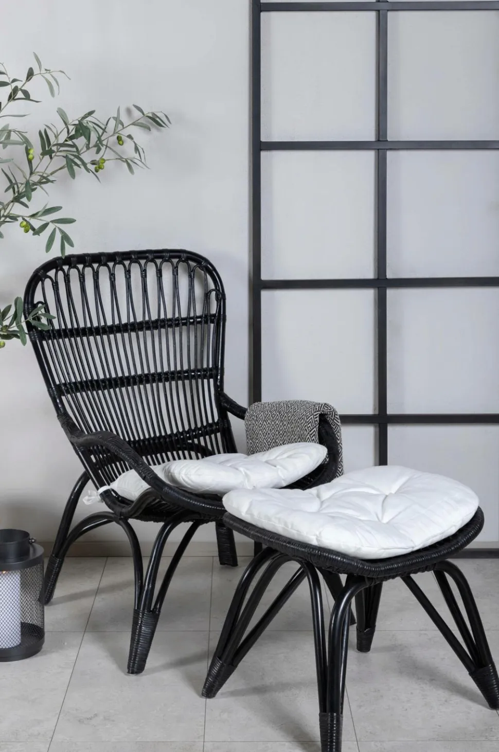 Venture Home Ella Lounge Chair