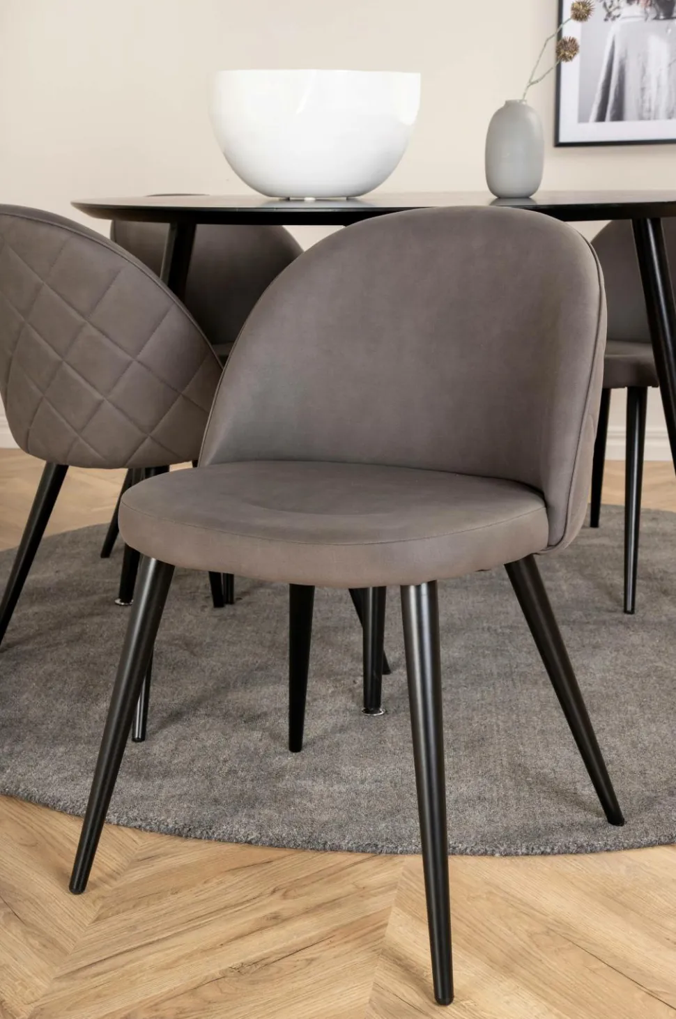 Venture Home Spisegruppe Dipp med 4 spisebordsstole Velvet Stitches